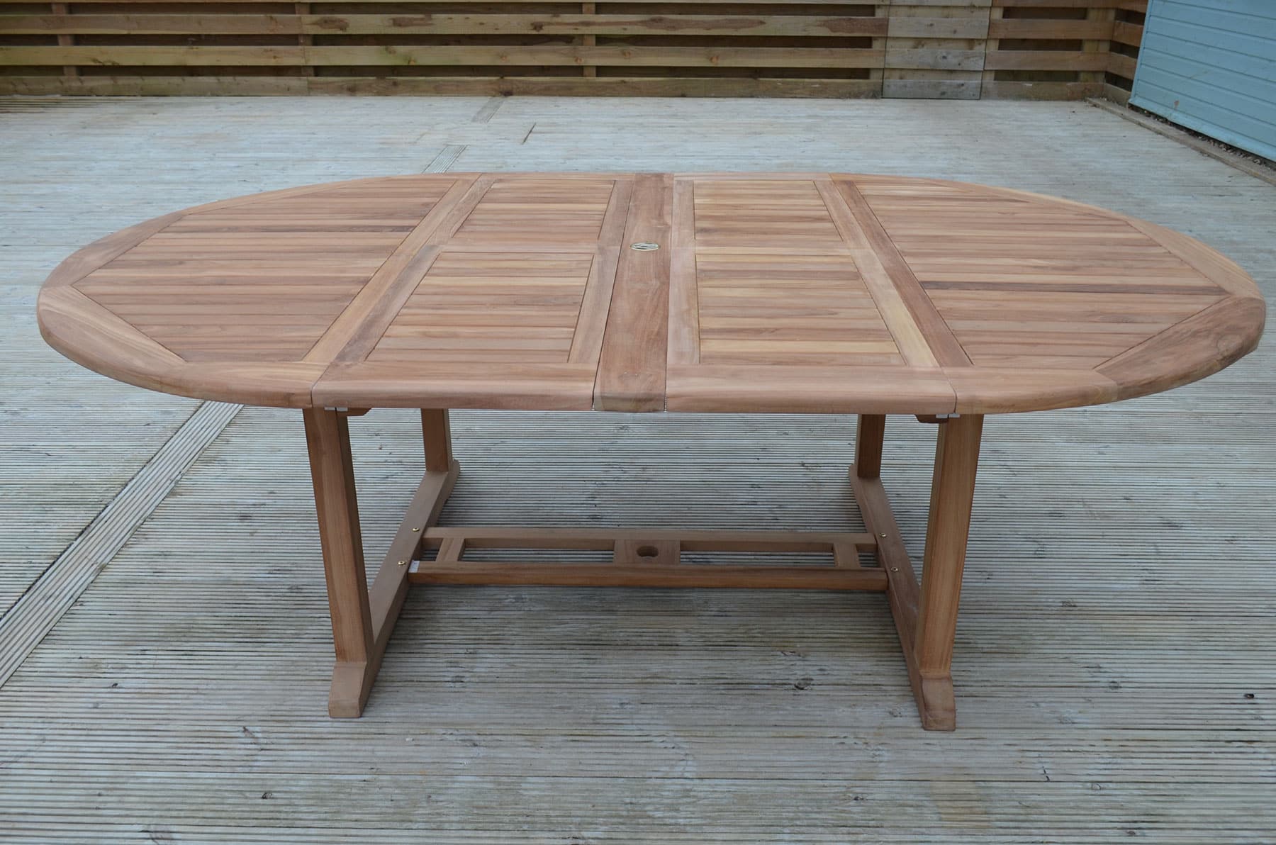 Ambleside | 1.5-2.3m Round Extending Teak Garden Dining Table | 6 to 10 Seater