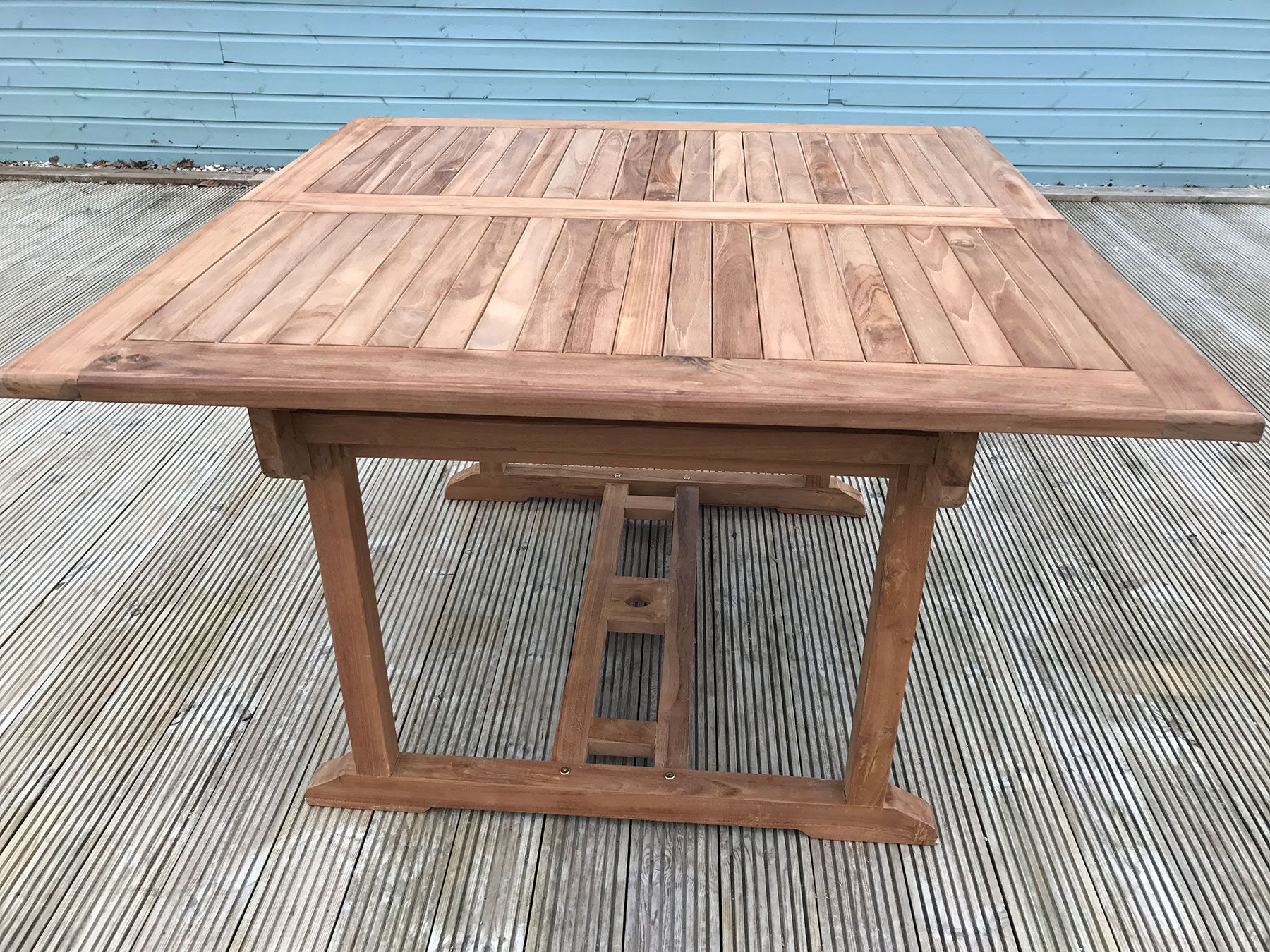 Lewes | 1.2-1.8m Square Extending Teak Garden Dining Table | 4 to 8 Seater
