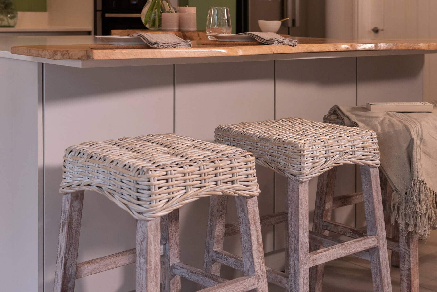 Wicker Counter Stool whitewash