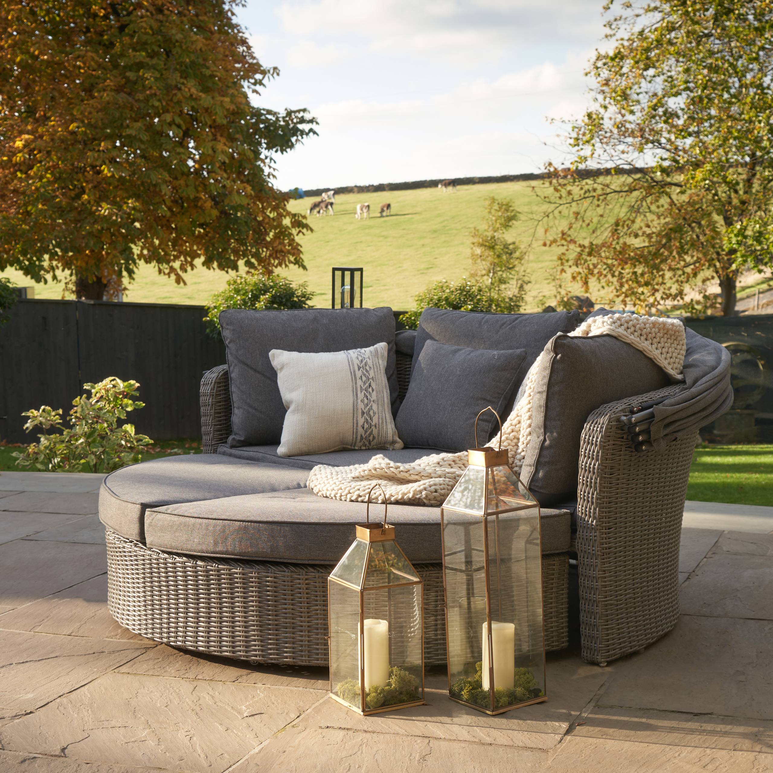 Bermuda Outdoor Day Bed – Slate Grey