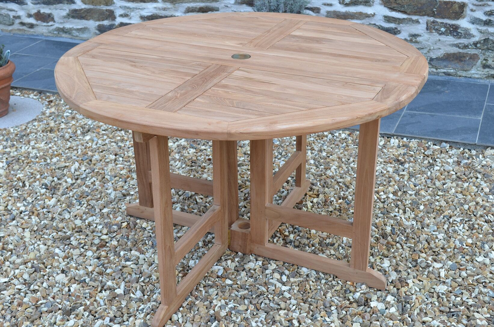 4 Seater Bucklebury Teak Garden Dining Set - Bucklebury 1.2m Round Gateleg Table with 4 Premium Teak Folding Chairs