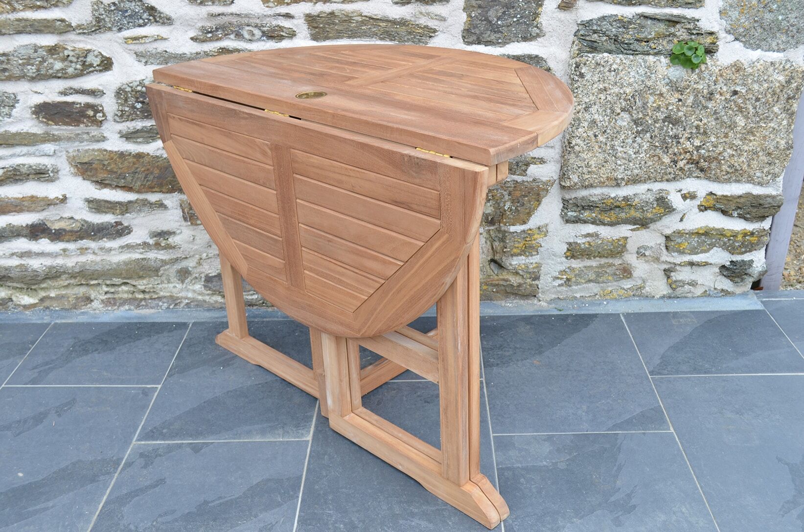 4 Seater Bucklebury Teak Garden Dining Set - Bucklebury 1.2m Round Gateleg Table with 4 Premium Teak Folding Chairs