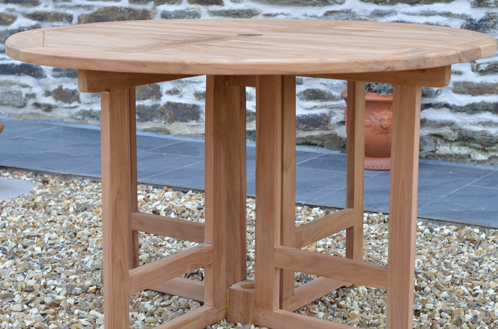 4 Seater Bucklebury Teak Garden Dining Set - Bucklebury 1.2m Round Gateleg Table with 4 Premium Teak Folding Chairs