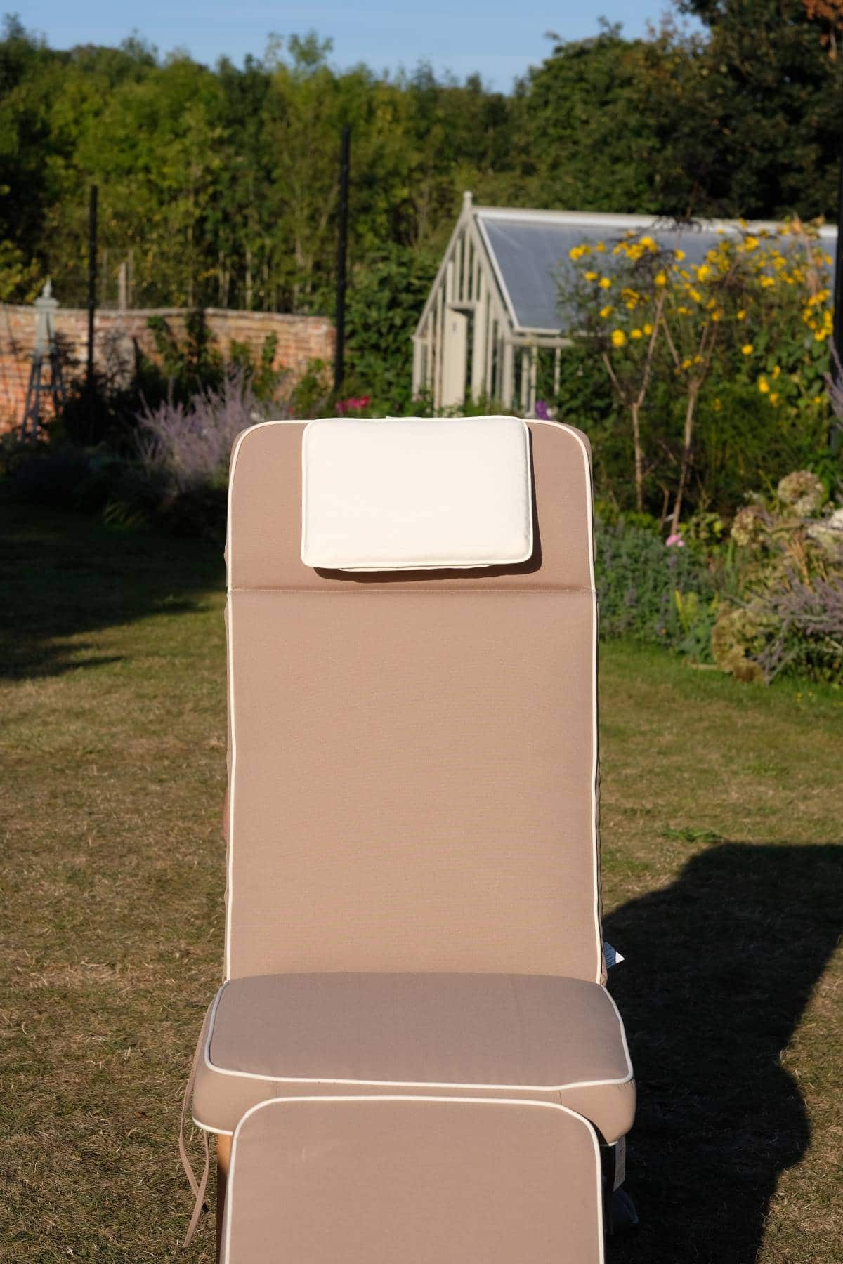 Luxury Headrest for Garden Lounger / Recliner / Steamer / Chair - Natural Fabric Colour