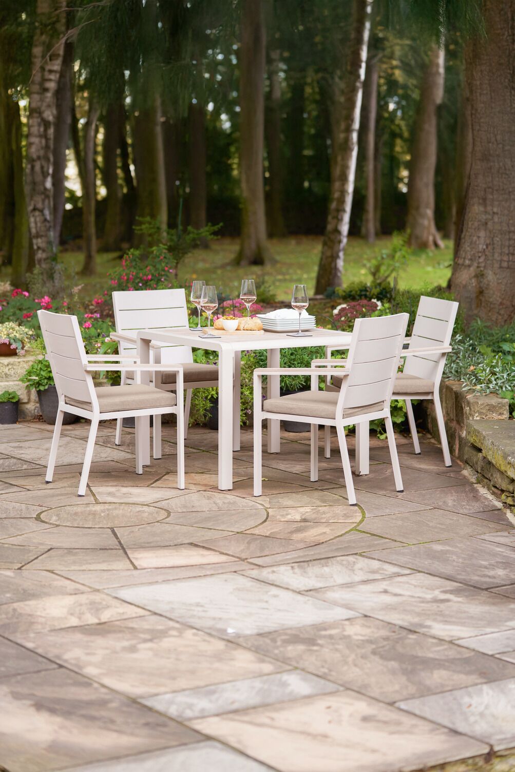 Aruba Outdoor 4 Seater Dining Set